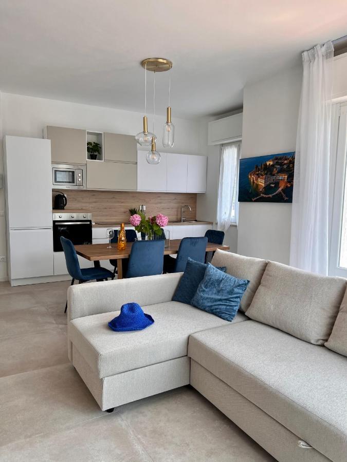 Casa Blu Relax Lägenhet Garda  Exteriör bild